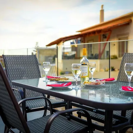 Marilena Natural Stone House, By Hellocrete Holiday home